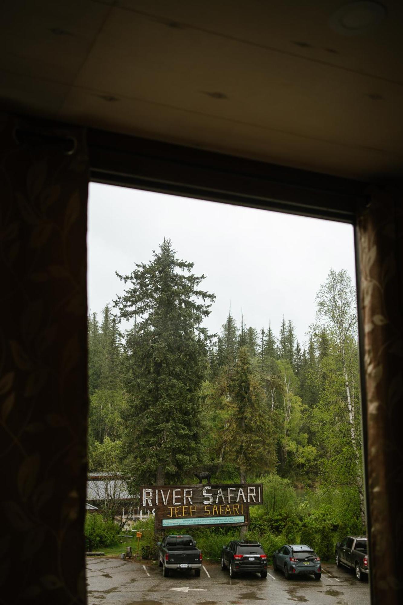 River Safari Bear Den Blue River Eksteriør billede